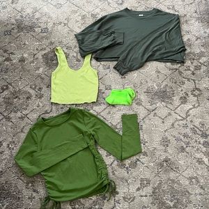 ALL GREEN...StPaddy's Day ready.  Bundle is 1 box, save $ on shipping cost!